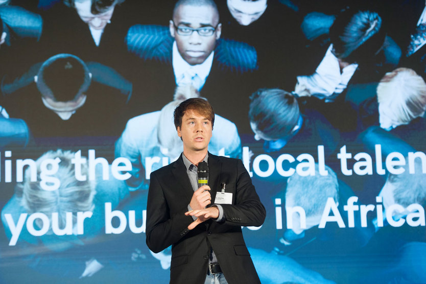 Der Gründer Dr. Jörg Kleist stellte sein Start-up "AfricaWorks" vor, das afrikanische Fachkräfte aus aller Welt an internationale Firmen in Afrika vermitteln möchte. 