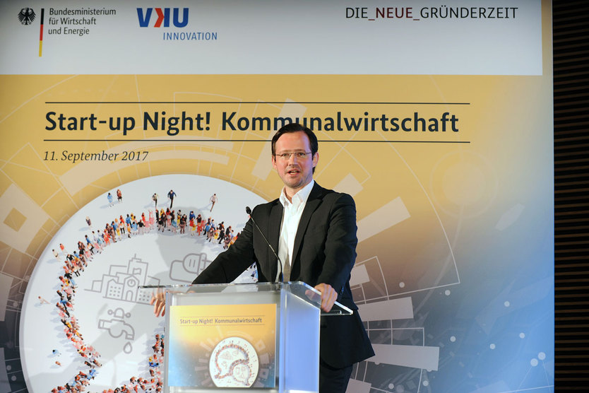 Der Parlamentarische Staatssekretär bei der Bundesministerin für Wirtschaft und Energie, Dirk Wiese, eröffnete am 11. September 2017 die Start-up Night! Kommunalwirtschaft