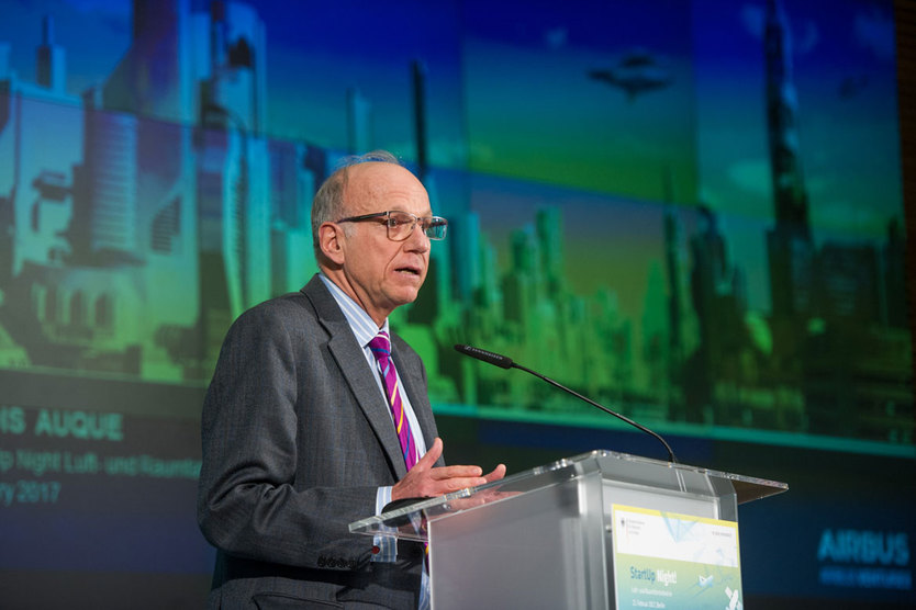 François Auque, Leiter Airbus Ventures, hielt die erste Keynote des Abends.; Quelle: BMWi/Maurice Weiss