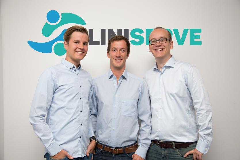 Dieses Bild zeigt das Gründerteam des Start-ups Cliniserve. Von links nach rechts: Jaakko Nurkka, Julian Nast-Kolb und Quirin Körner.